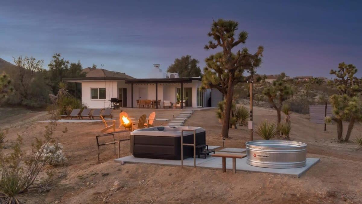 Kinetic House-Joshua Trees Sculptures Cowboy Pool Vila Yucca Valley Exterior foto