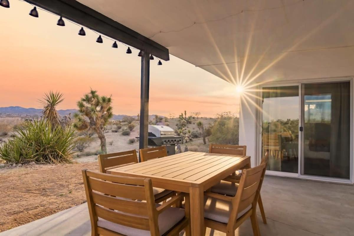 Kinetic House-Joshua Trees Sculptures Cowboy Pool Vila Yucca Valley Exterior foto